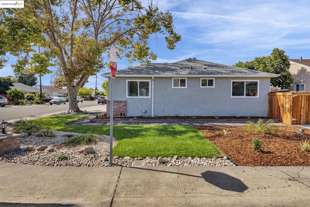 LORENZO VILLAGE - Residential