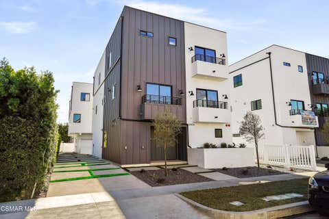 Photo of 10906 Hesby Street, North Hollywood, CA 91601 (MLS # 226003624)