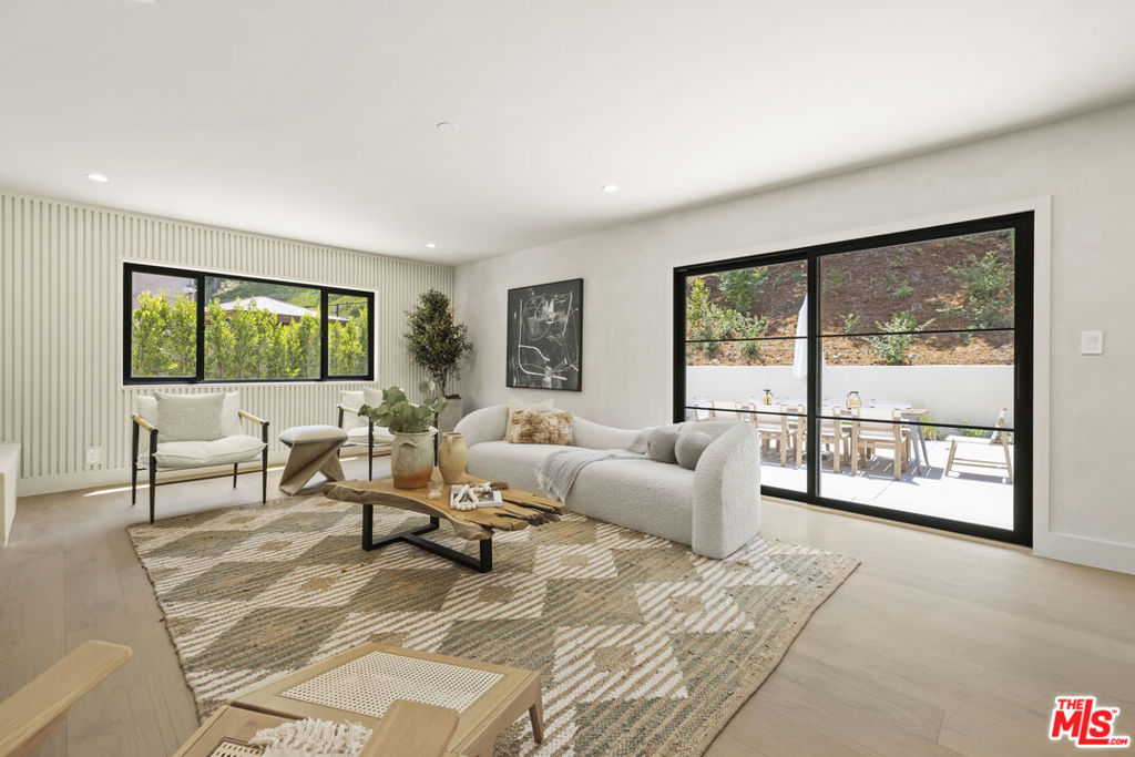 11268 Dona Lola Drive