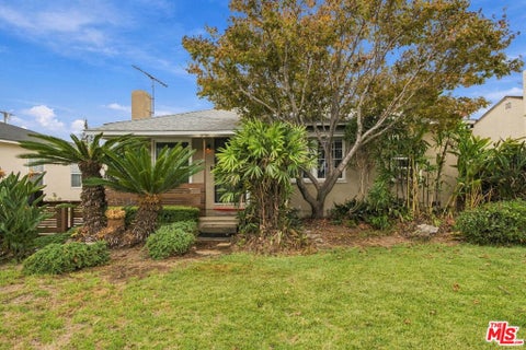 Photo of 1833 Armacost Avenue, Los Angeles, CA 90025 (MLS # 26999649)