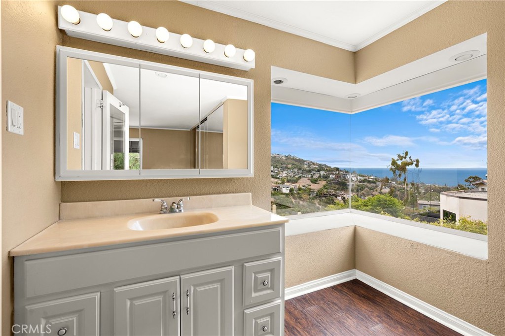 1337 Terrace Way, Laguna Beach CA 92651 - Photo 15