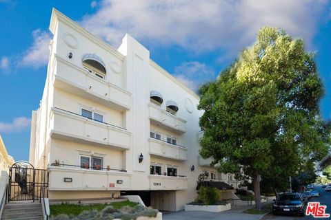 Photo of 12011 Goshen Avenue #202, Los Angeles, CA 90049 (MLS # 26832747)
