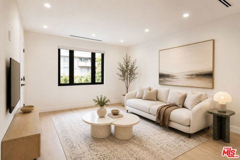 Photo of 912 N Harper Avenue #2, Los Angeles, CA 90046 (MLS # 26845997)