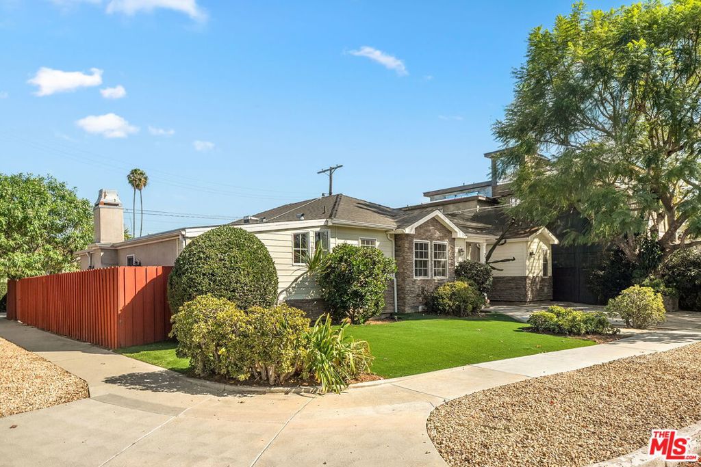 2700 Armacost Avenue, Los Angeles CA 90064