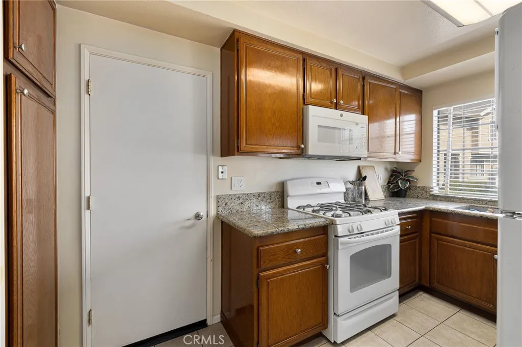 Anaheim, California 92801, United States, 2 Bedrooms Bedrooms, ,3 BathroomsBathrooms,Residential,Active,177071