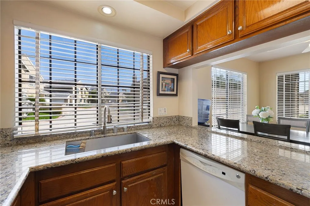 Anaheim, California 92801, United States, 2 Bedrooms Bedrooms, ,3 BathroomsBathrooms,Residential,Active,177071