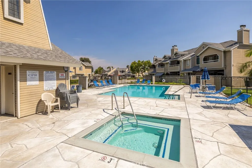 Anaheim, California 92801, United States, 2 Bedrooms Bedrooms, ,3 BathroomsBathrooms,Residential,Active,177071