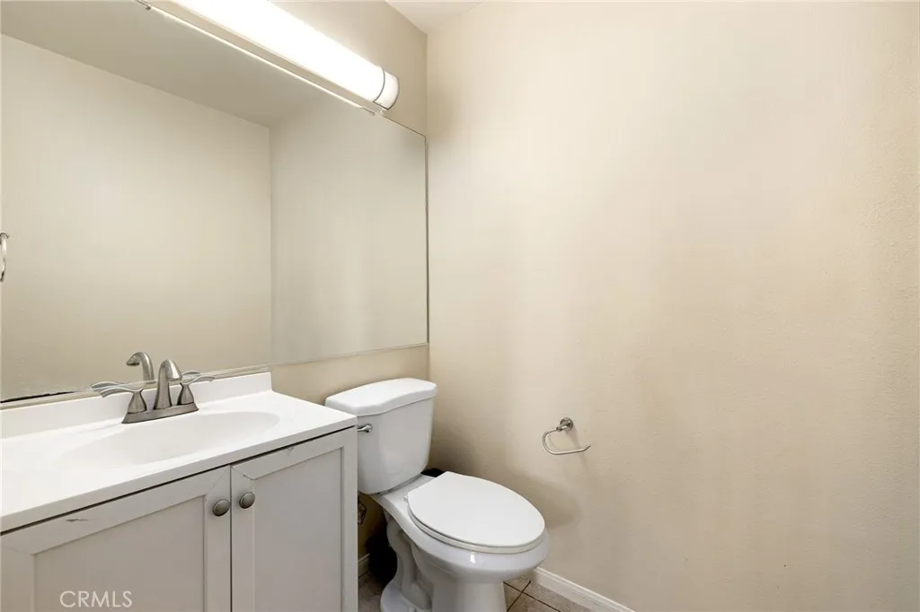 Anaheim, California 92801, United States, 2 Bedrooms Bedrooms, ,3 BathroomsBathrooms,Residential,Active,177071