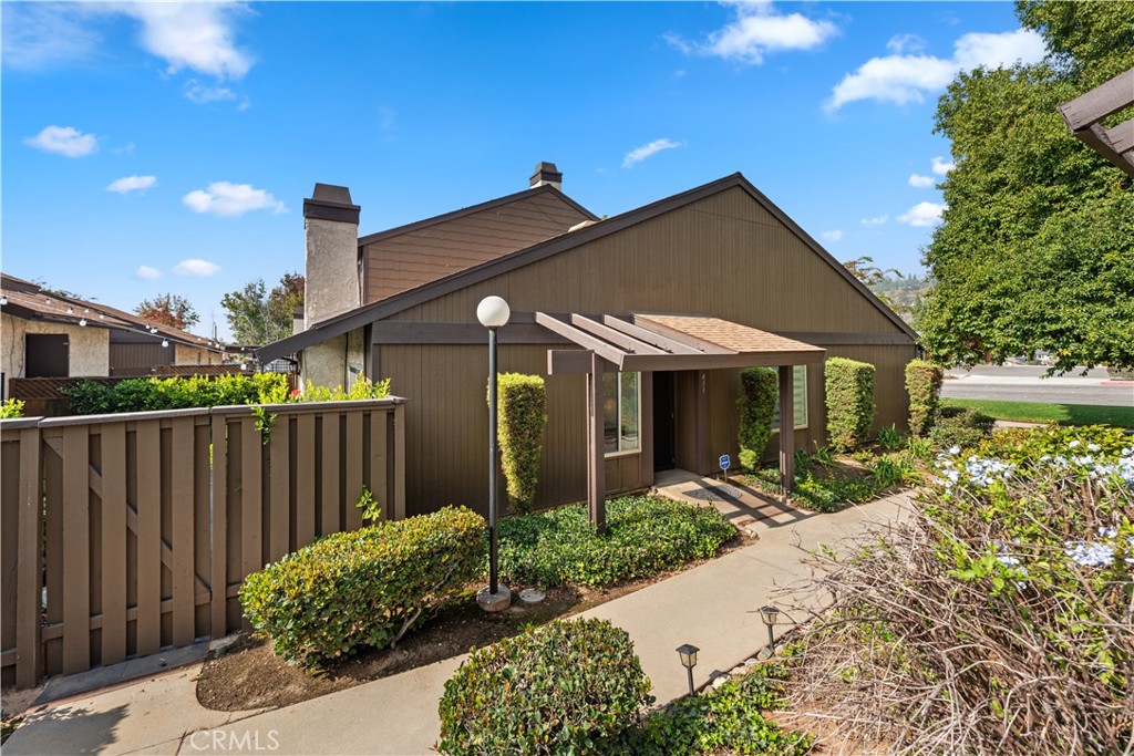 411 Heatherglen