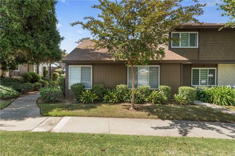 Photo of 411 Heatherglen Ln, San Dimas, CA 91773 (MLS # CV26071130)