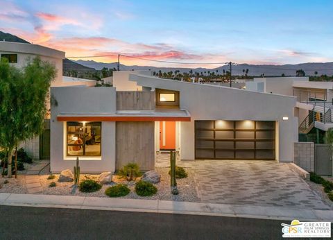 Photo of 190 Obsidian Loop, Palm Springs, CA 92264 (MLS # 26648181PS)