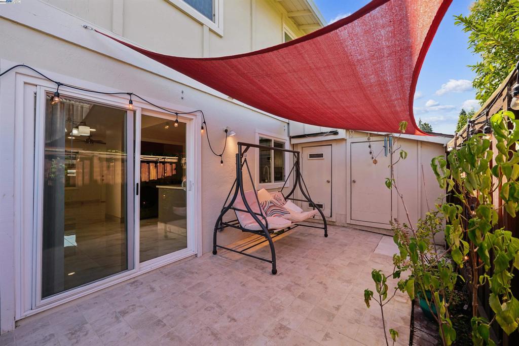 TWIN CREEK GRDN - Residential