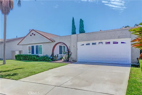 MLS: OC26190939