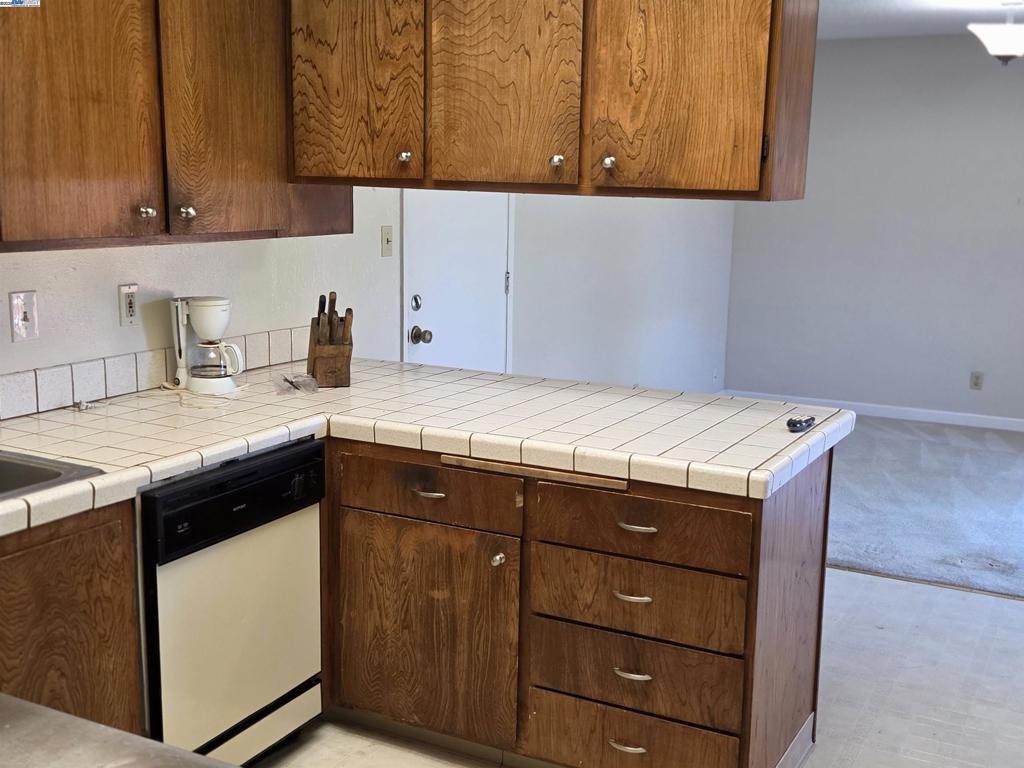 BLOSSOM VALLEY - Residential