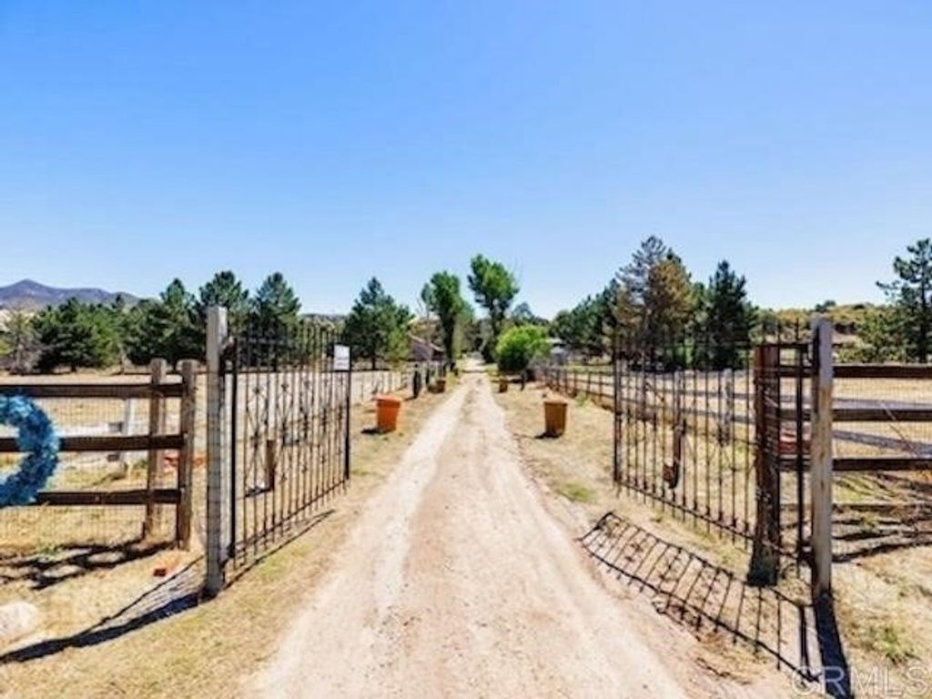 Photo of 61390 State Highway 74, Mountain Center, CA 92561 (MLS # PTP2507206)