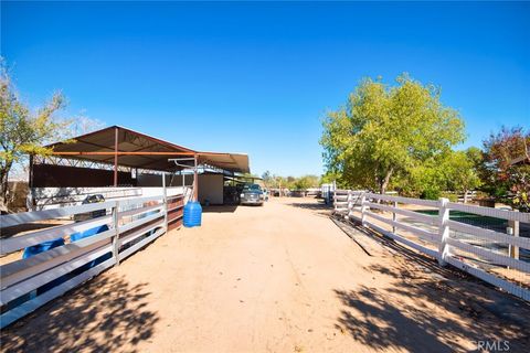 Photo of 16350 Hercules St, Hesperia, CA 92345 (MLS # CV25244397)