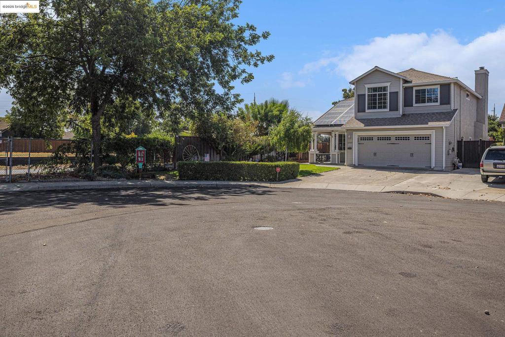 HOMECOMINGS - Residential