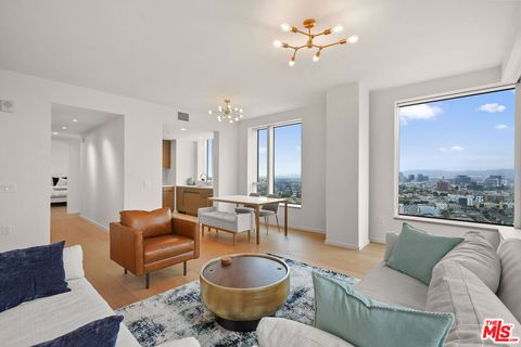 Photo of 889 Francisco Street #2608, Los Angeles, CA 90017 (MLS # 26660409)