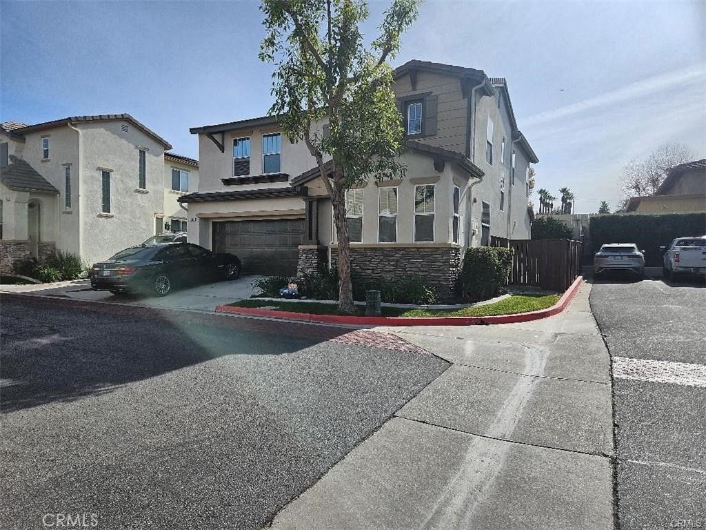 Photo of 434 Sonora Cir, Redlands, CA 92373 (MLS # IV26044965)