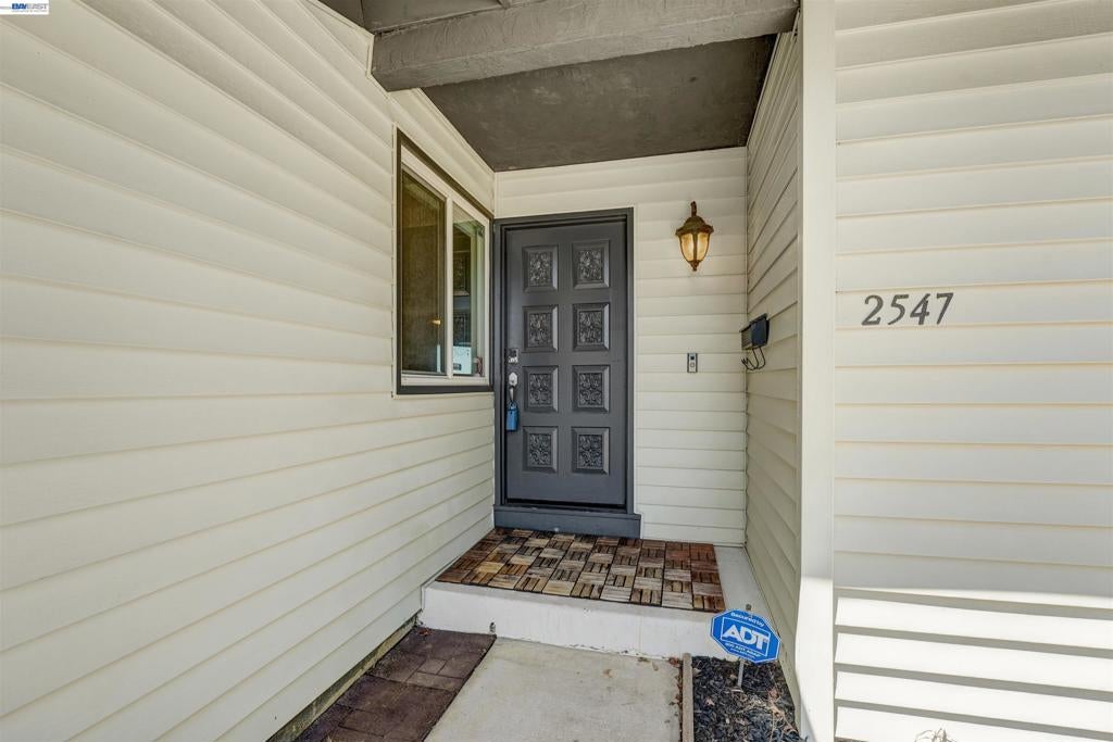 2547 Silvercrest Ct