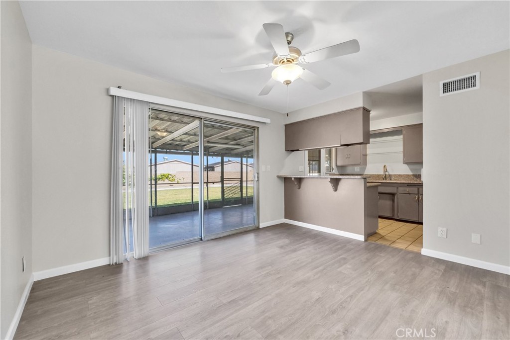 6853 Morningside