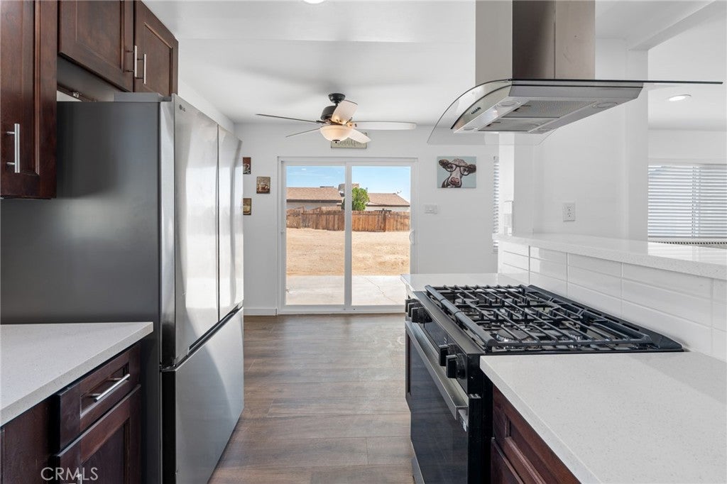 1213 E Virginia Way
