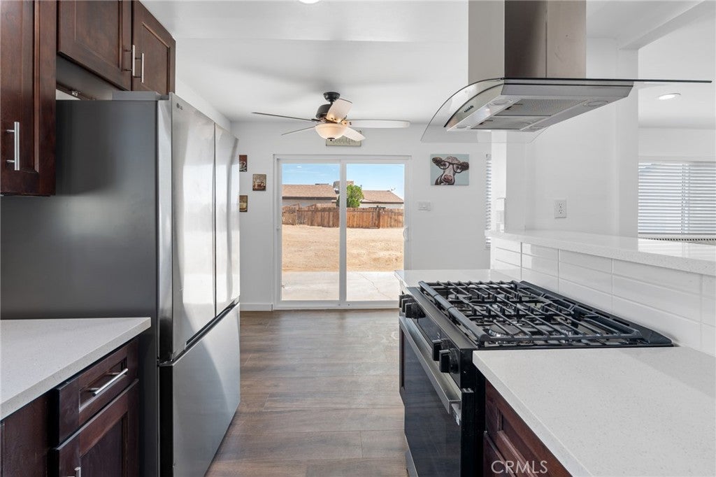 1213 E Virginia Way