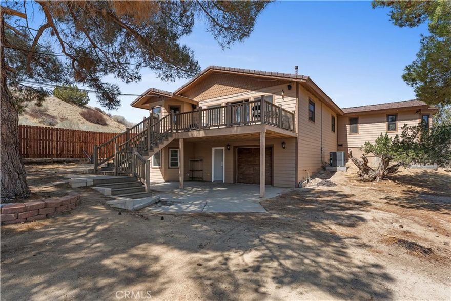 Spacious 3-Bedroom Home with Bonus Warehouse in Quiet, Private Neighborhood



Welcome to this beautiful 3-bedroom, 4-bathroom home featuring a bright, open floor plan and an abundance of natural light throughout. Enjoy a large kitchen perfect for entertaining, along with separate living and family rooms for added comfort and flexibility.



In addition to the main home, the property includes a nearly 2,000 sq. ft. fully built warehouse—ideal for storage, a workshop, or business use. Recent upgrades include rebuilt wood fencing, an electrical front gate, upgraded 400 AMP electrical service, propane gas with a 200-gallon tank, and RV access.



This horse-friendly property is set on a private lot with a septic system, offering both peace and practicality. Whether you’re looking for a comfortable residence or a versatile live-and-work space, this home is a rare find.