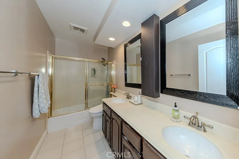 Yorba Linda, California 92887, United States, 4 Bedrooms Bedrooms, ,3 BathroomsBathrooms,Residential,Active,252319