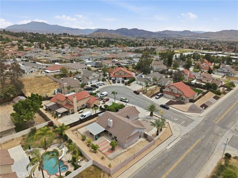 Tiny photo for 25708 Aspenwood Court, Moreno Valley, CA 92557 (MLS # CV26083827)