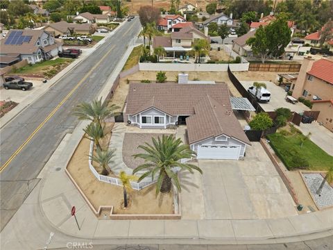 Tiny photo for 25708 Aspenwood Court, Moreno Valley, CA 92557 (MLS # CV26083827)