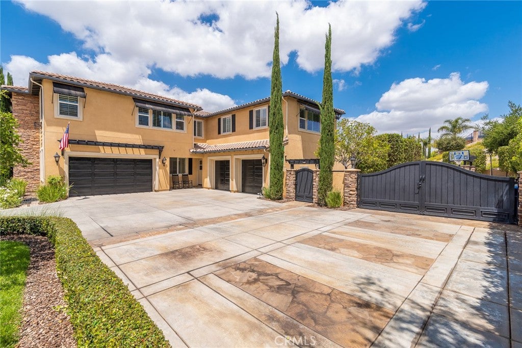 455 Wrightwood Court
