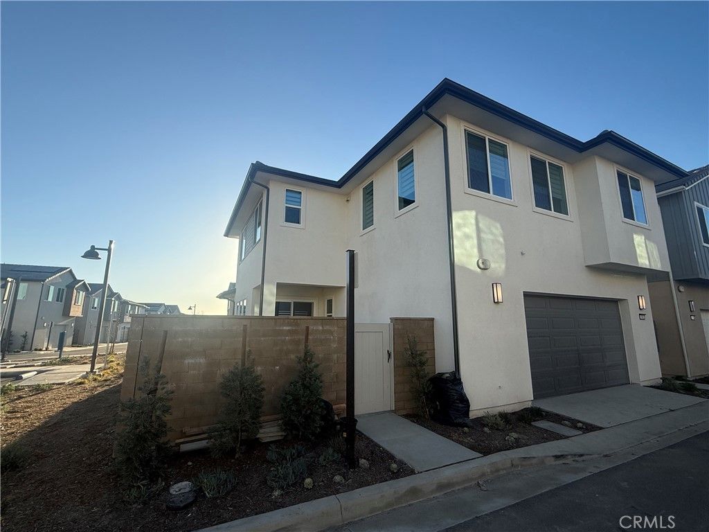 Photo of 301 Shoveler, Irvine, CA 92618 (MLS # OC26095626)