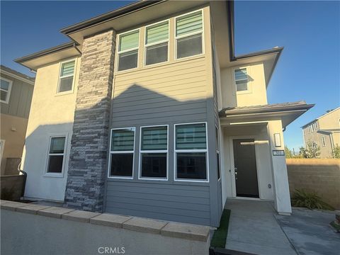 Photo of 301 Shoveler, Irvine, CA 92618 (MLS # OC26095626)