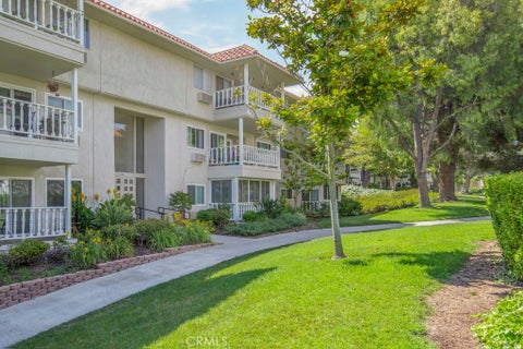 Photo of 2400 Via Mariposa #1A, Laguna Woods, CA 92637 (MLS # OC26119266)