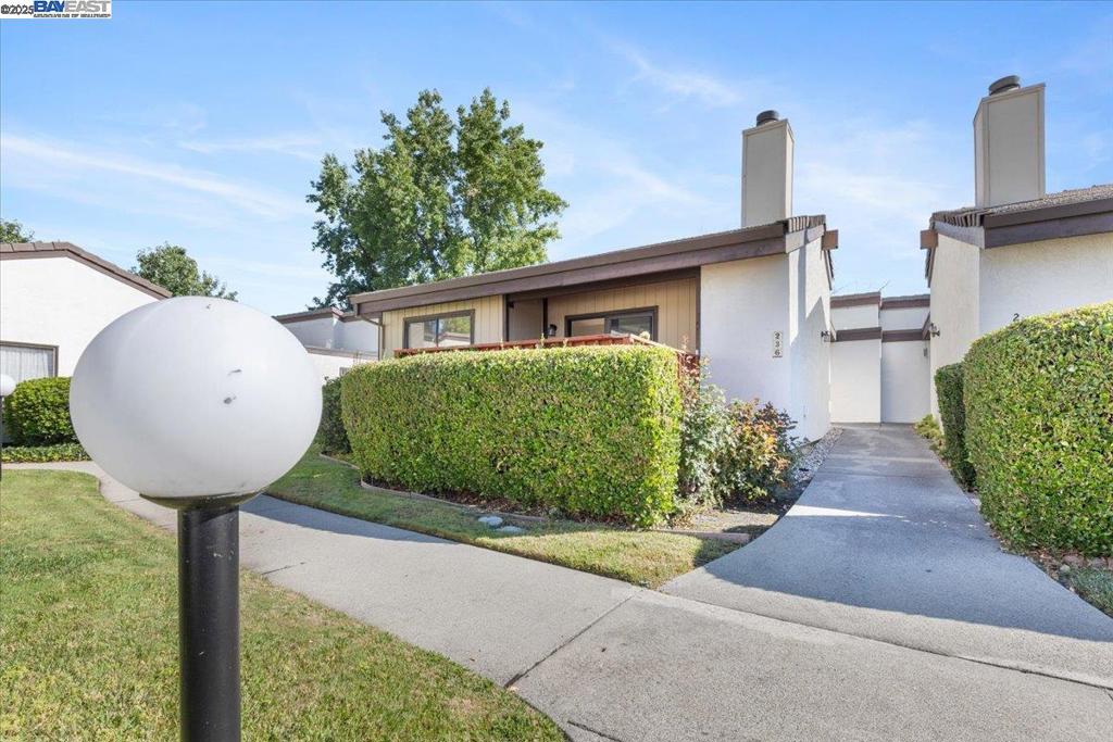 236 Tangerine Ct