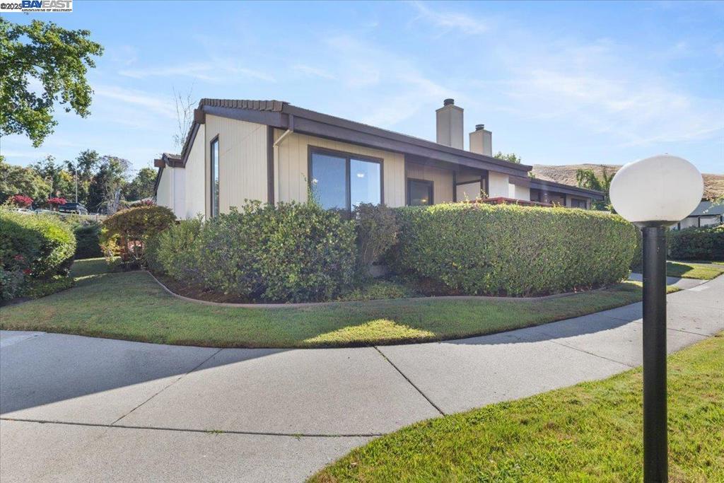 236 Tangerine Ct