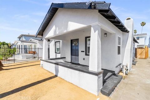 Photo of 6616 Denver Avenue, Los Angeles, CA 90044 (MLS # RS25166791)