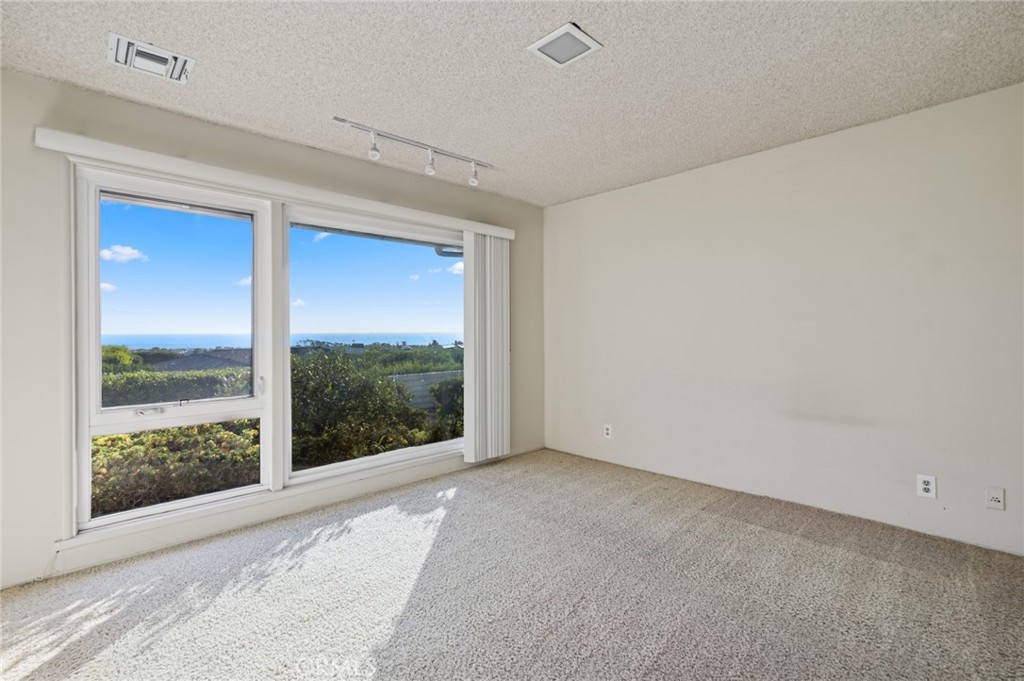 Harbor View Hills (Robertson) (HVWR) - Residential