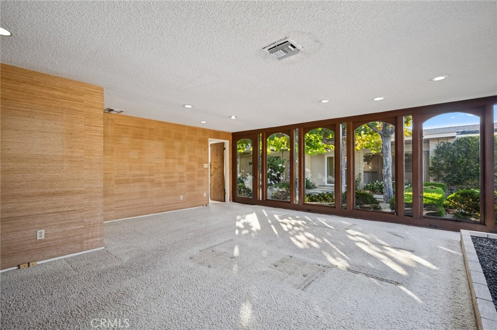 Harbor View Hills (Robertson) (HVWR) - Residential