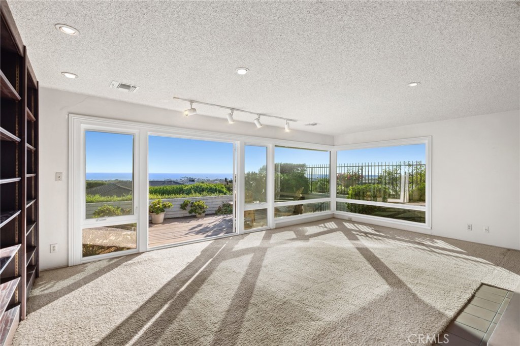 Harbor View Hills (Robertson) (HVWR) - Residential