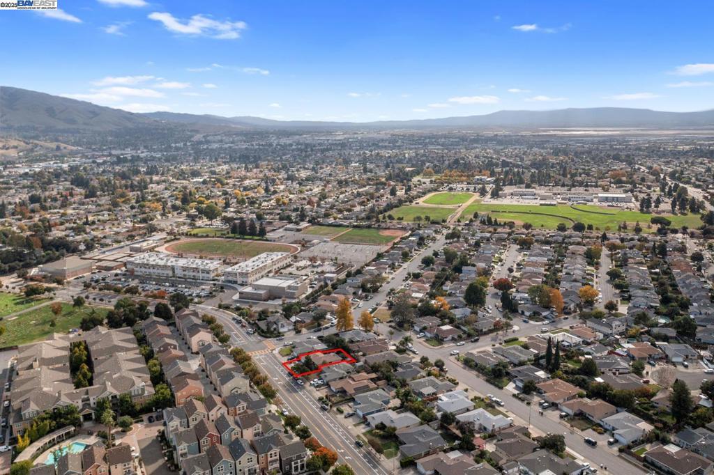 IRVINGTON DIST. - Residential