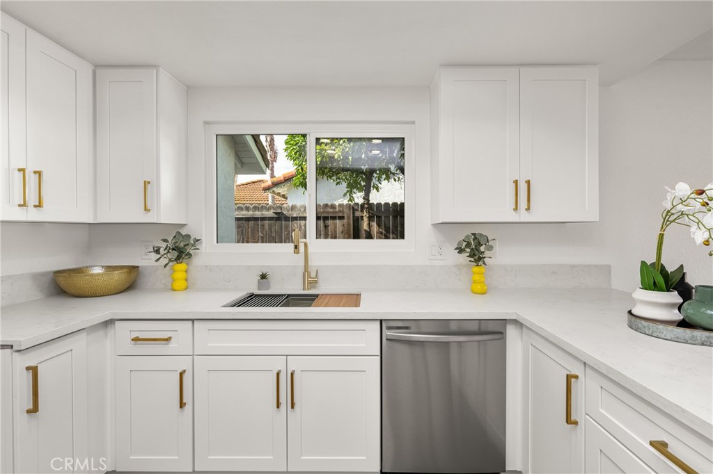 25280 Shadescale Drive