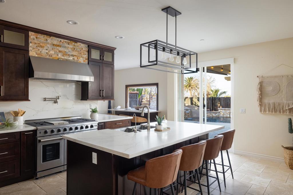 1004 Vale View Drive