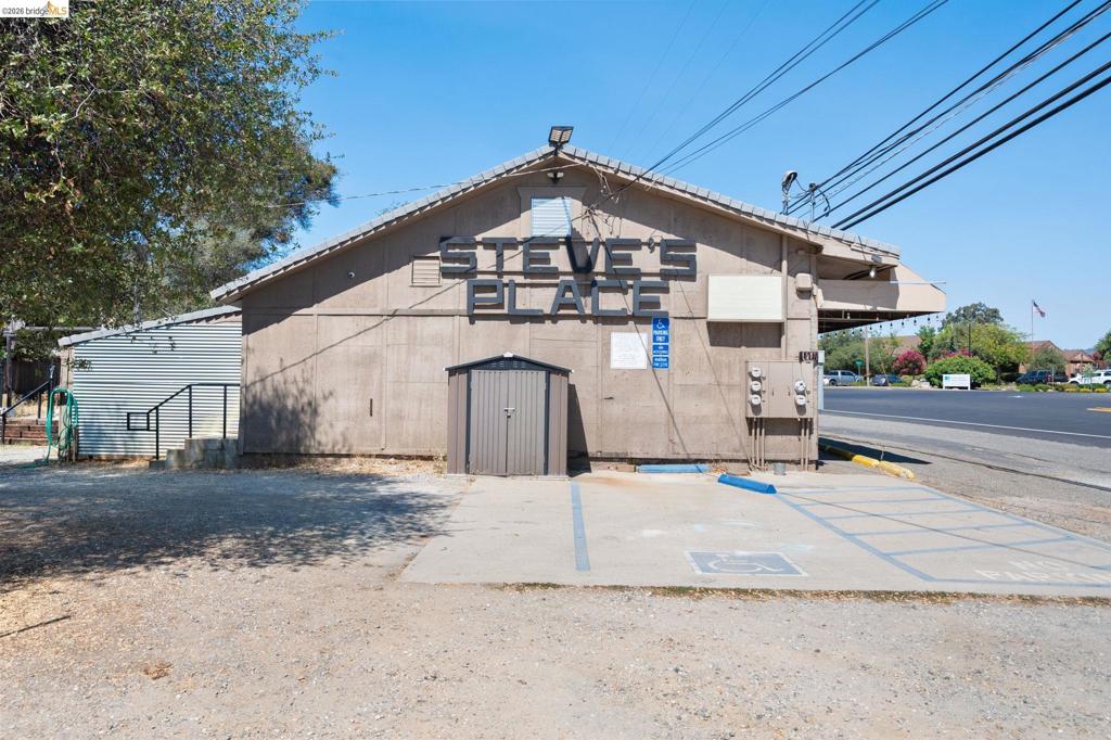 14551 Tuolumne Rd