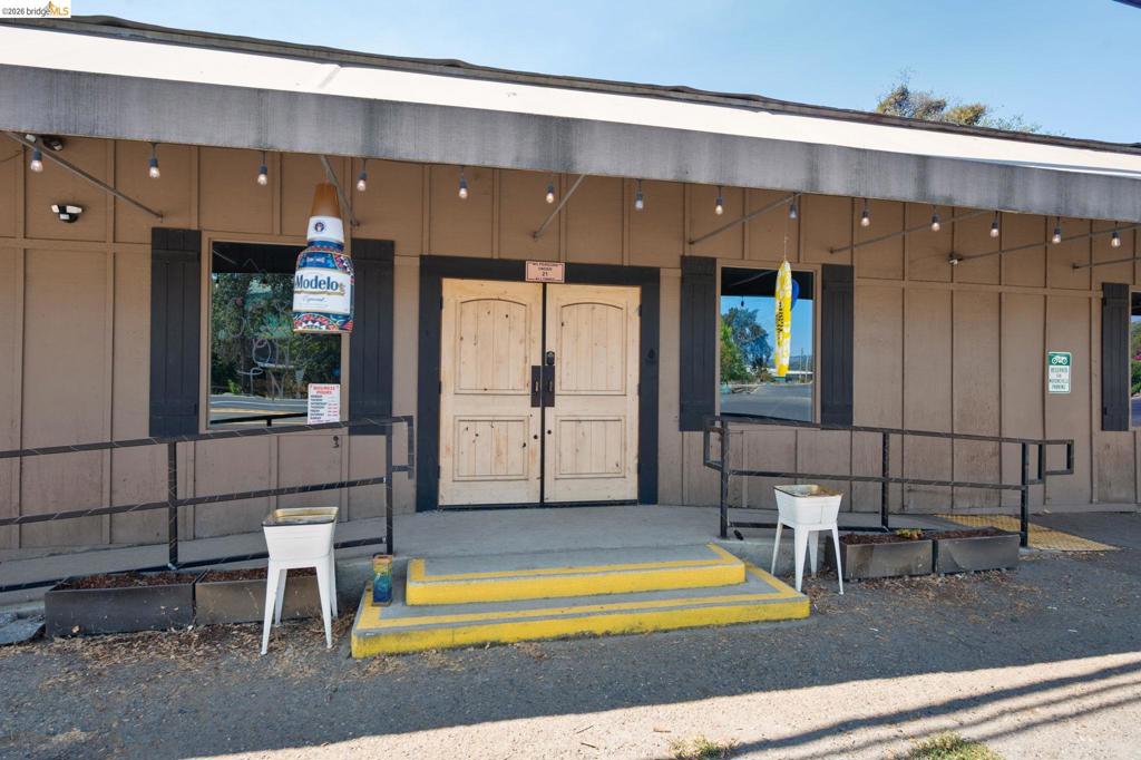 14551 Tuolumne Rd