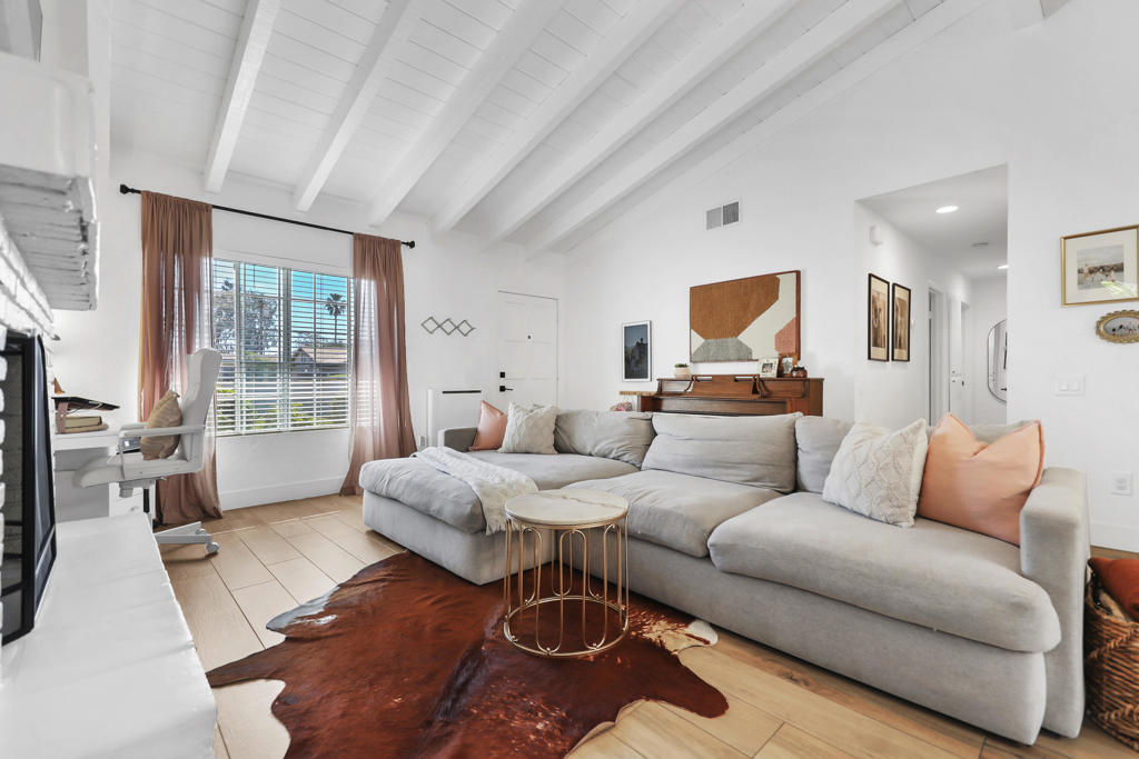 51685 Avenida Herrera