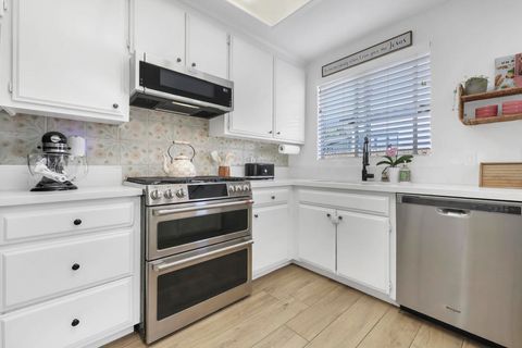 Tiny photo for 51685 Avenida Herrera, La Quinta, CA 92253 (MLS # 219146803DA)