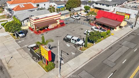 Photo of 921 S Pacific Coast Ave, Redondo Beach, CA 90277 (MLS # PW26066073)