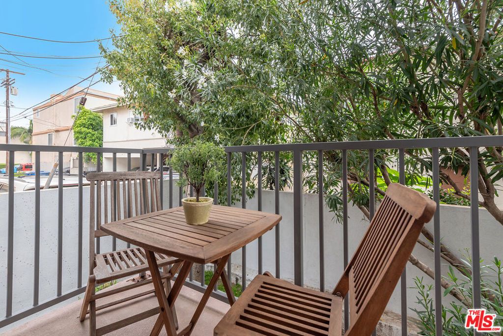 Photo of 1712 S Barrington Avenue #5, Los Angeles, CA 90025 (MLS # 26669533)